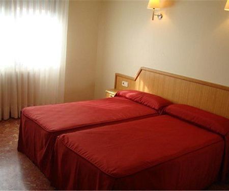 Hotel Chané La Puebla De Alfinden Esterno foto