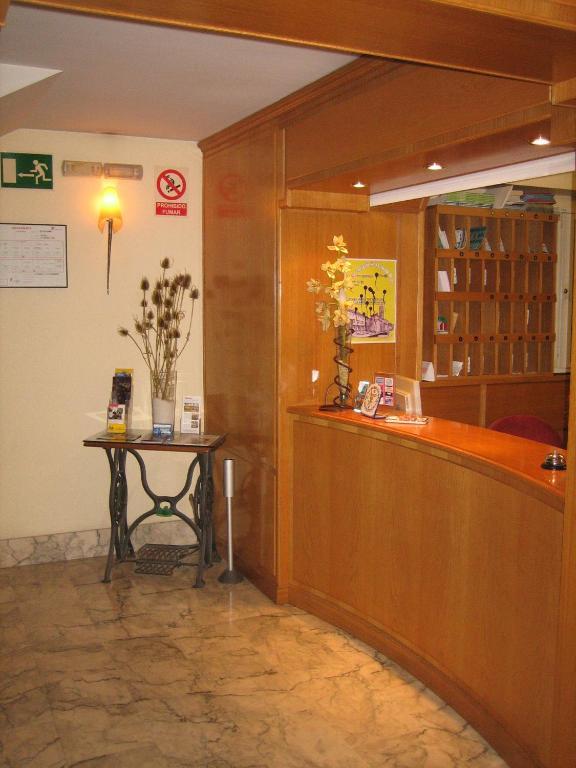 Hotel Chané La Puebla De Alfinden Esterno foto