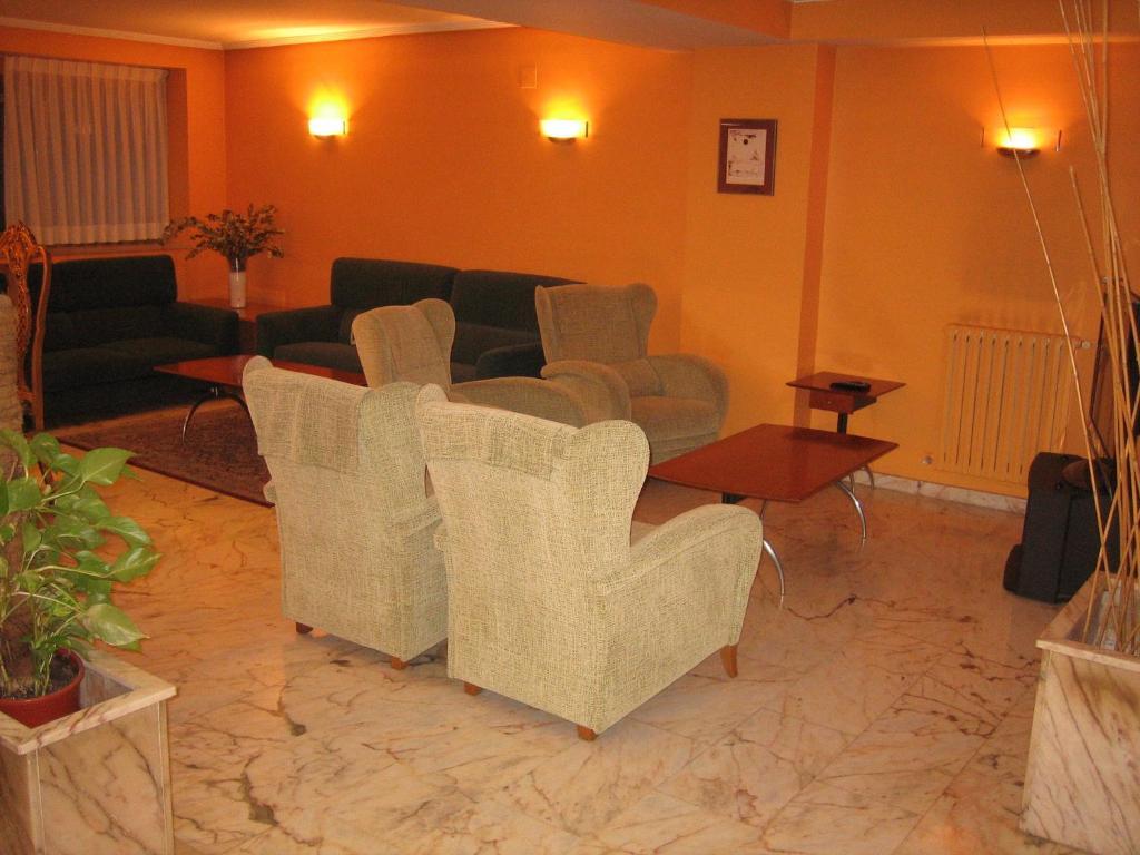 Hotel Chané La Puebla De Alfinden Esterno foto