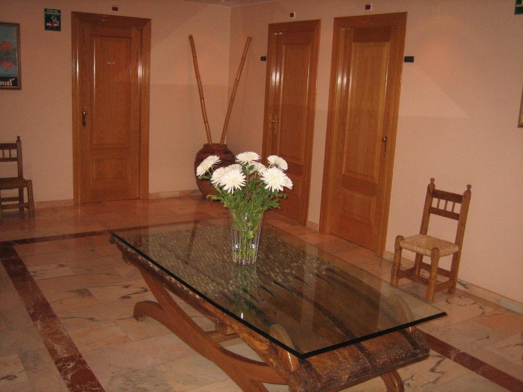 Hotel Chané La Puebla De Alfinden Esterno foto